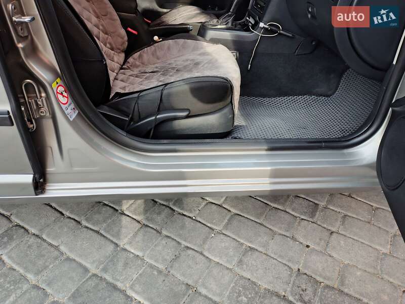 Лифтбек Skoda Superb 2007 в Нетешине