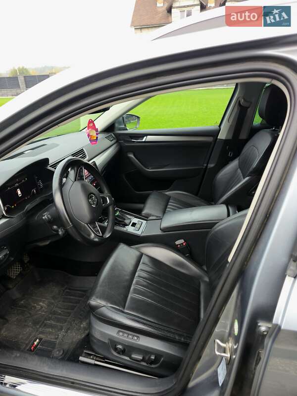 Універсал Skoda Superb 2019 в Костопілі