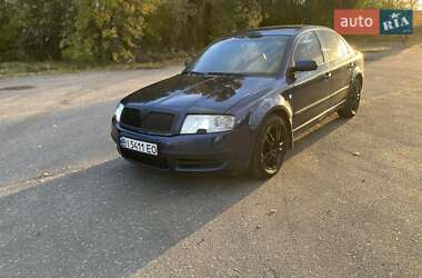 Лифтбек Skoda Superb 2002 в Кропивницком