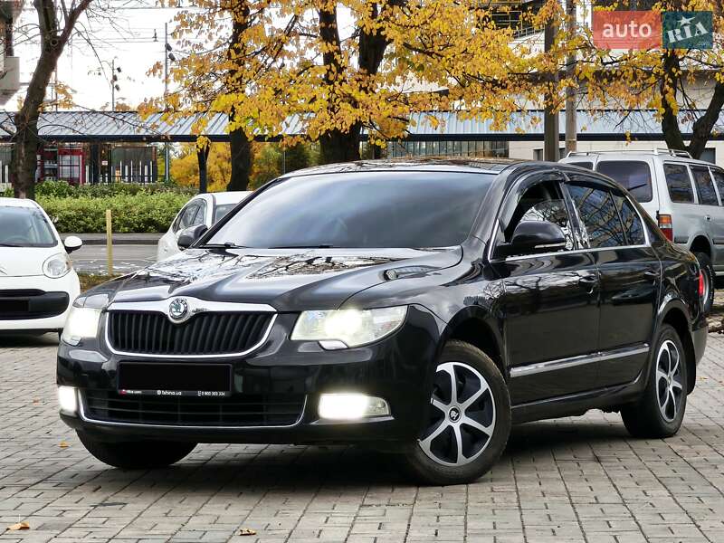 Skoda Superb 2011 Skoda Superb 2011