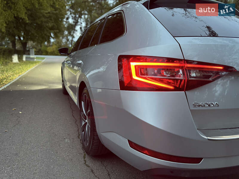 Универсал Skoda Superb 2016 в Звягеле фото 15 Универсал Skoda Superb 2016 в Звягеле