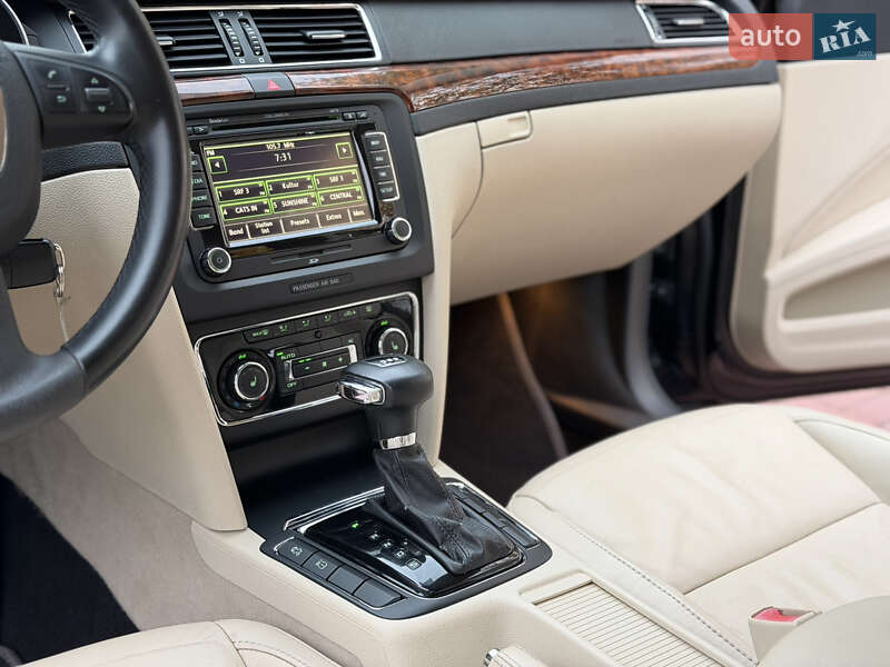 Універсал Skoda Superb 2012 в Рівному