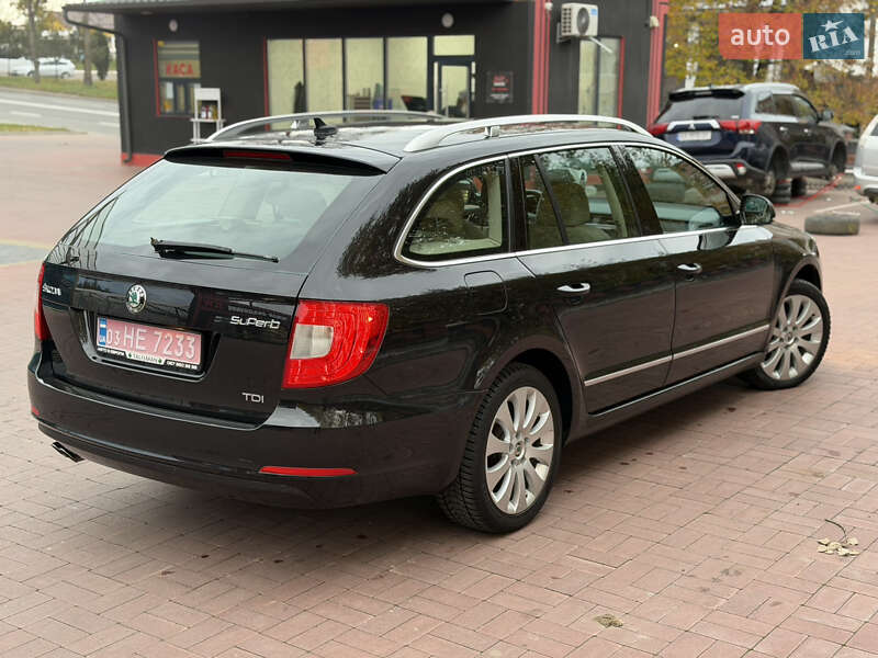 Універсал Skoda Superb 2012 в Рівному