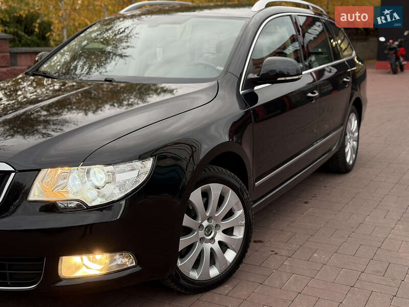 Універсал Skoda Superb 2012 в Рівному
