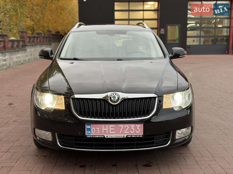Універсал Skoda Superb 2012 в Рівному