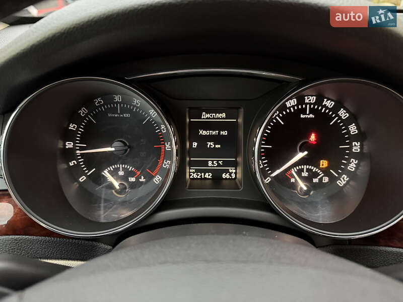Універсал Skoda Superb 2012 в Рівному