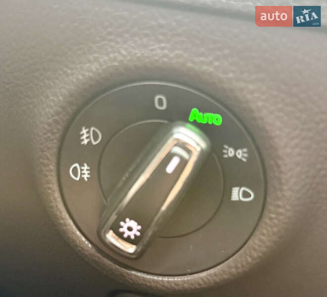 Универсал Skoda Superb 2016 в Звягеле фото 39 Универсал Skoda Superb 2016 в Звягеле