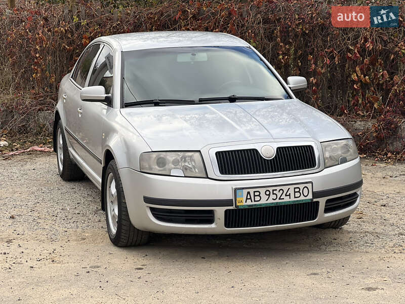 Ліфтбек Skoda Superb 2004 в Вінниці