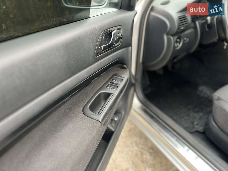 Ліфтбек Skoda Superb 2004 в Вінниці