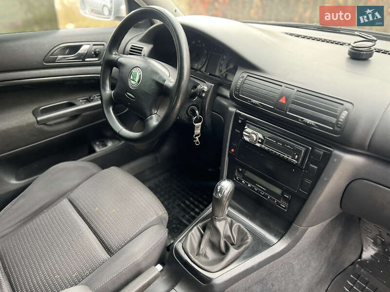 Ліфтбек Skoda Superb 2004 в Вінниці