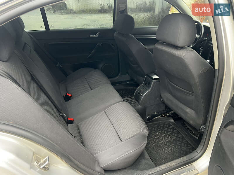 Ліфтбек Skoda Superb 2004 в Вінниці