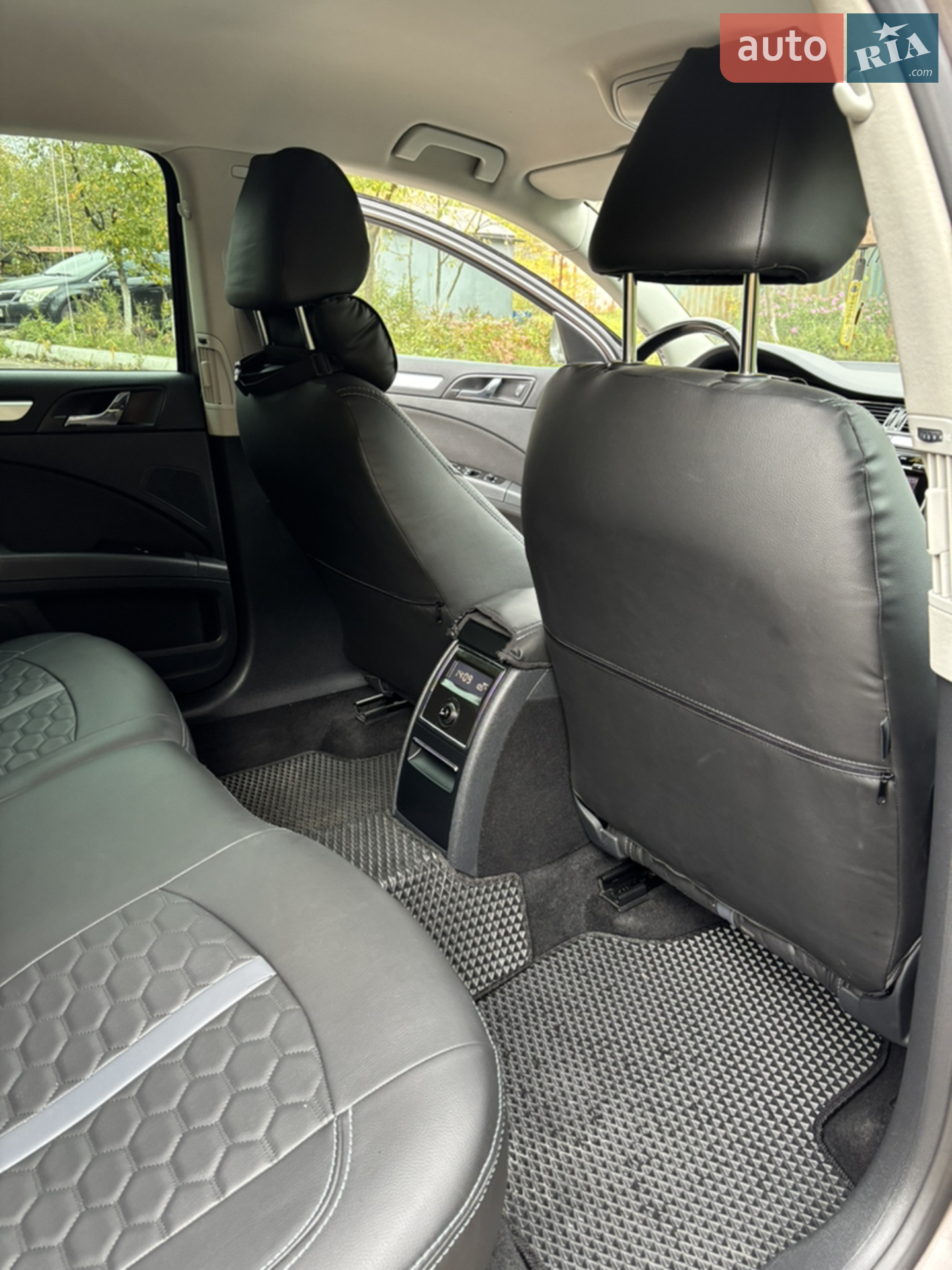 2010 Skoda Superb - мініатюра 19