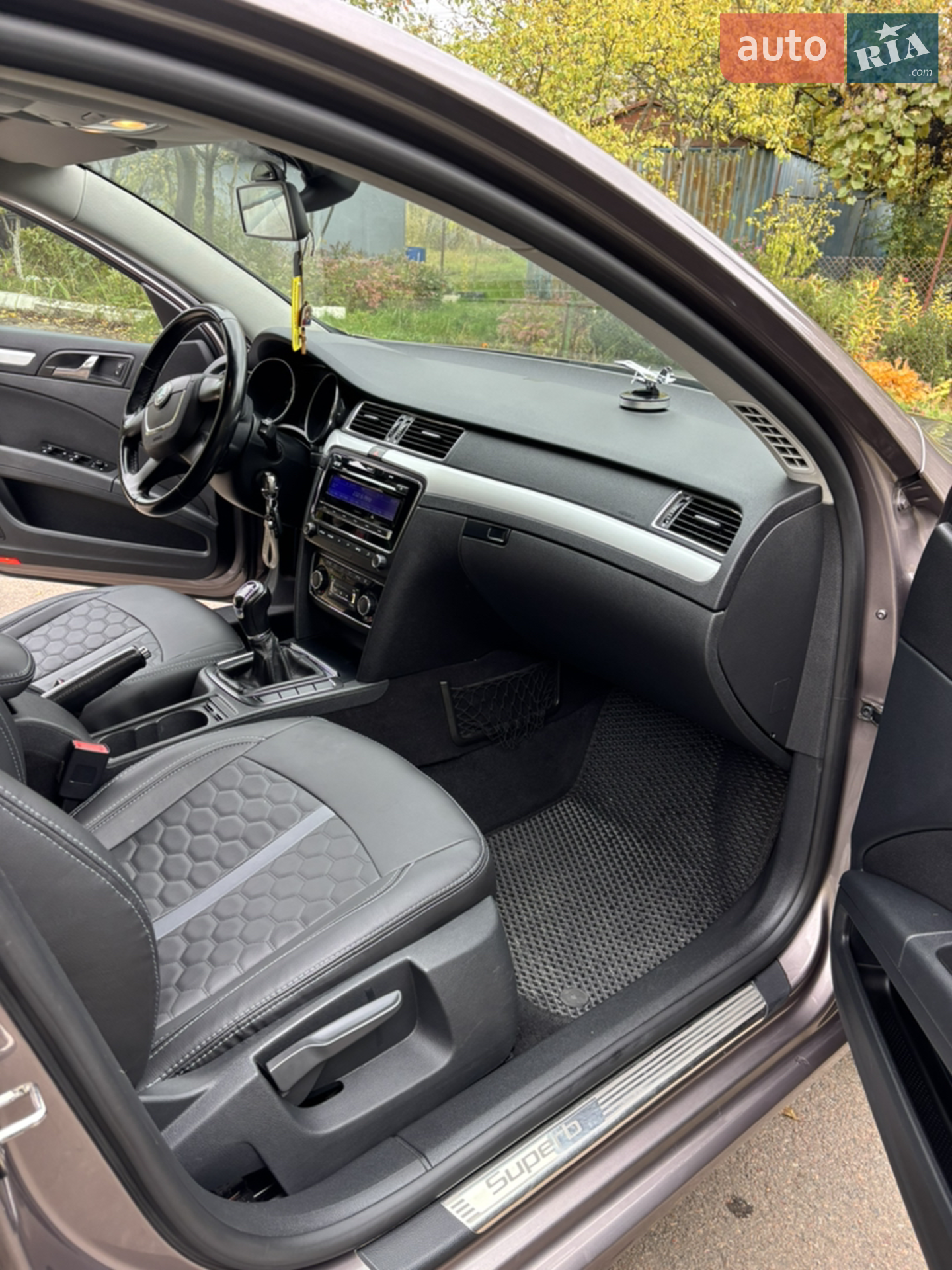 2010 Skoda Superb - мініатюра 21
