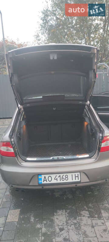 Ліфтбек Skoda Superb 2012 в Ужгороді фото 3 Ліфтбек Skoda Superb 2012 в Ужгороді