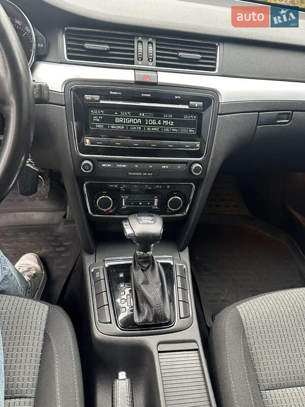 Универсал Skoda Superb 2012 в Ровно фото 14 Универсал Skoda Superb 2012 в Ровно
