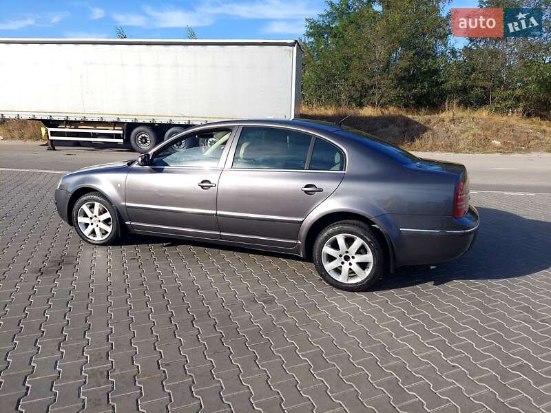 Лифтбек Skoda Superb 2002 в Виннице фото Лифтбек Skoda Superb 2002 в Виннице