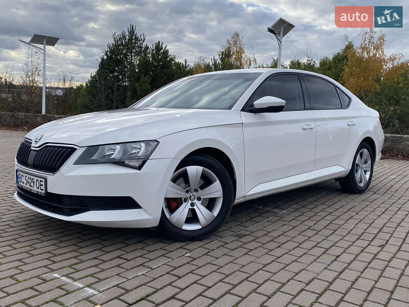 Лифтбек Skoda Superb 2016 в Виннице фото Лифтбек Skoda Superb 2016 в Виннице