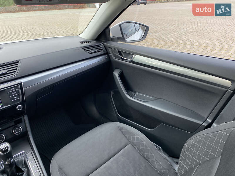 Лифтбек Skoda Superb 2016 в Виннице фото 29 Лифтбек Skoda Superb 2016 в Виннице