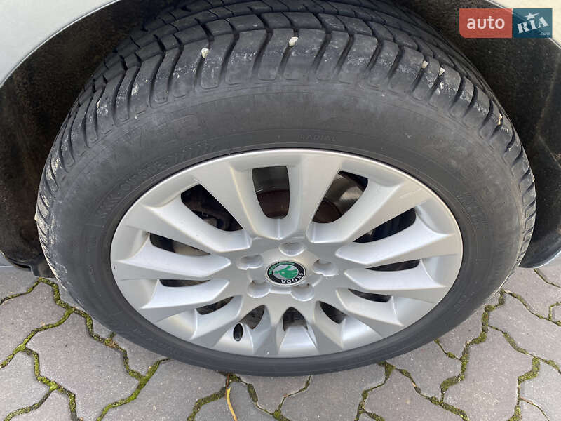 Універсал Skoda Superb 2013 в Івано-Франківську фото 12 Універсал Skoda Superb 2013 в Івано-Франківську