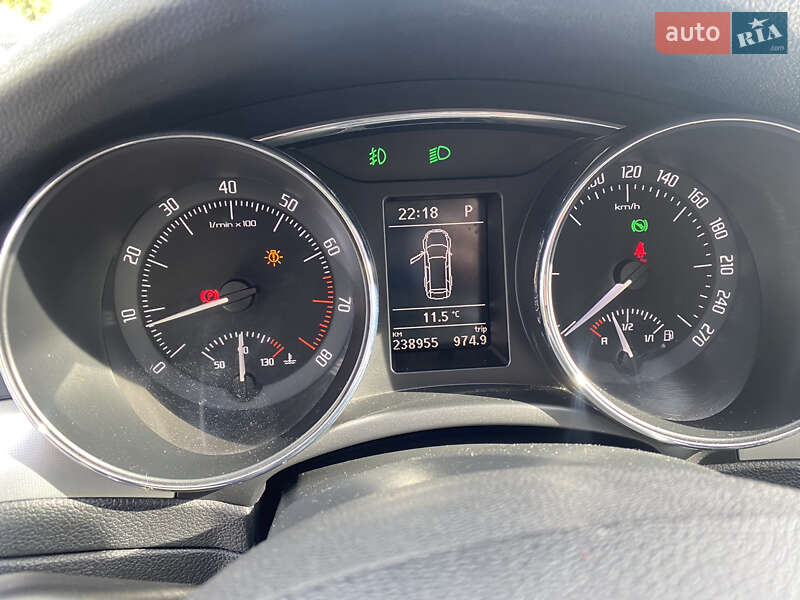 Універсал Skoda Superb 2013 в Івано-Франківську фото 18 Універсал Skoda Superb 2013 в Івано-Франківську