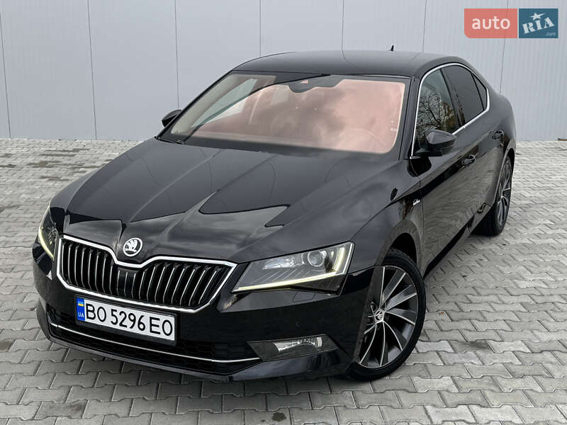 Лифтбек Skoda Superb 2016 в Мукачево