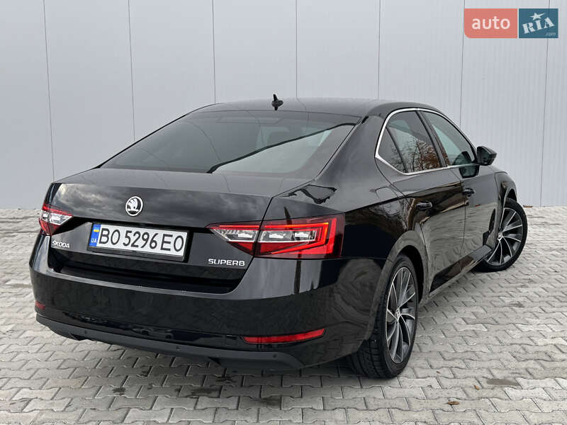 Лифтбек Skoda Superb 2016 в Мукачево