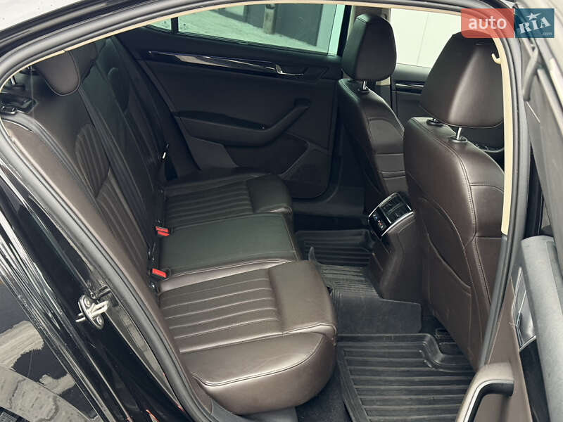 Лифтбек Skoda Superb 2016 в Мукачево