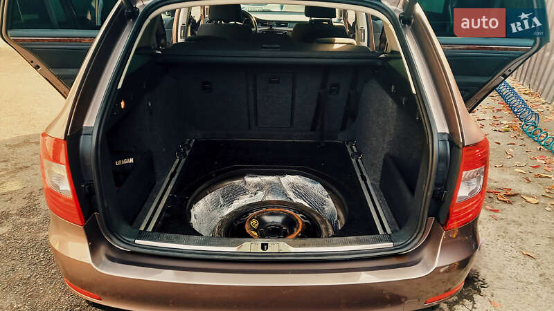 Універсал Skoda Superb 2014 в Києві