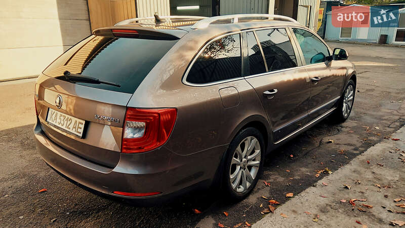 Універсал Skoda Superb 2014 в Києві