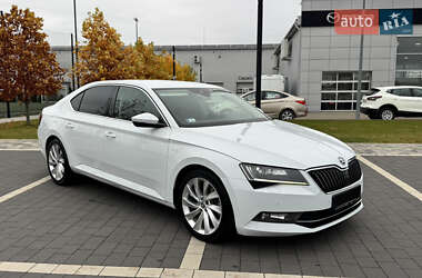 Лифтбек Skoda Superb 2017 в Мукачево