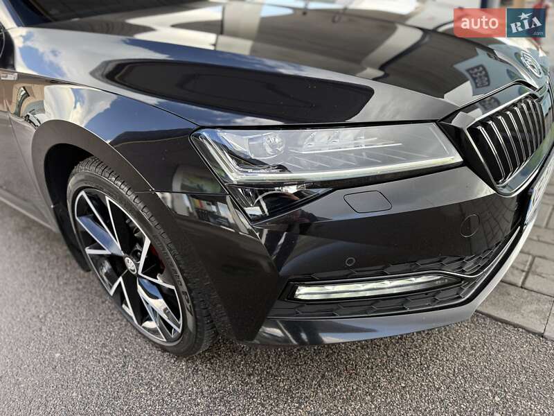 Лифтбек Skoda Superb 2020 в Днепре