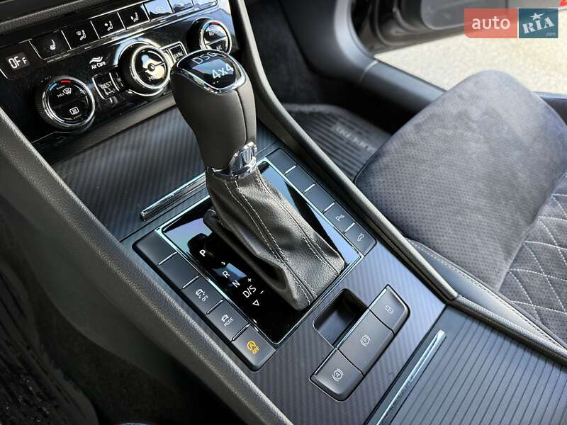 Лифтбек Skoda Superb 2020 в Днепре