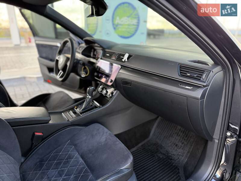 Лифтбек Skoda Superb 2020 в Днепре
