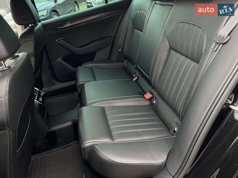 Универсал Skoda Superb 2021 в Луцке