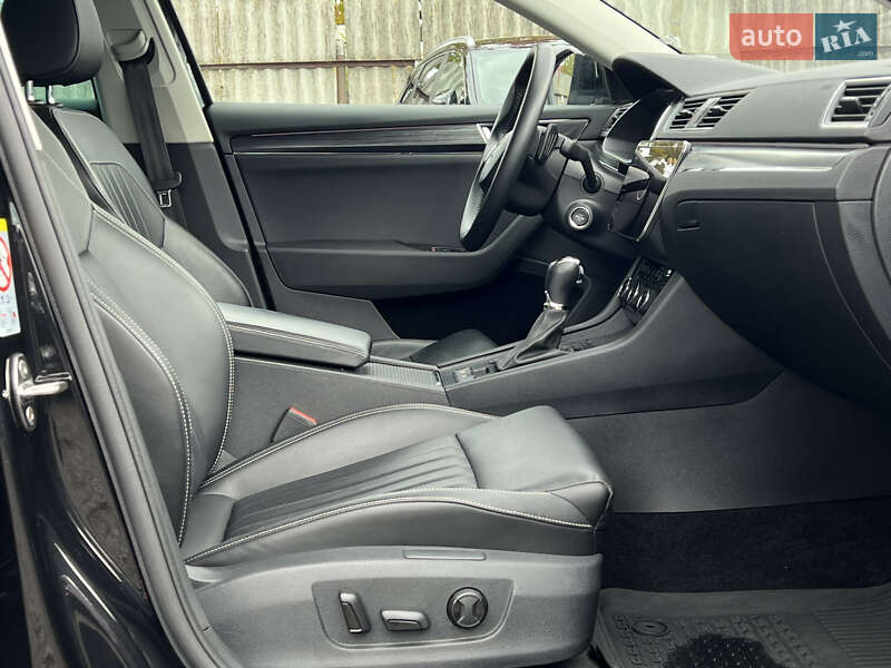 Универсал Skoda Superb 2021 в Луцке