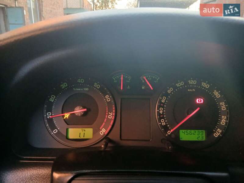 Лифтбек Skoda Superb 2005 в Первомайске фото 6 Лифтбек Skoda Superb 2005 в Первомайске