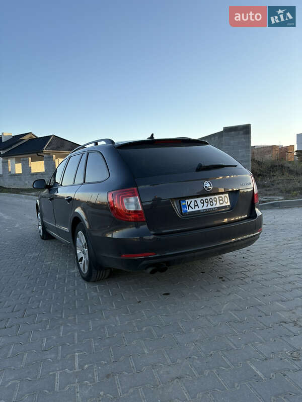 Універсал Skoda Superb 2011 в Рівному фото 8 Універсал Skoda Superb 2011 в Рівному