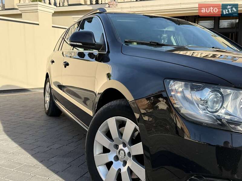 Универсал Skoda Superb 2013 в Кицмани