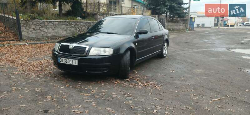 Лифтбек Skoda Superb 2004 в Машевке