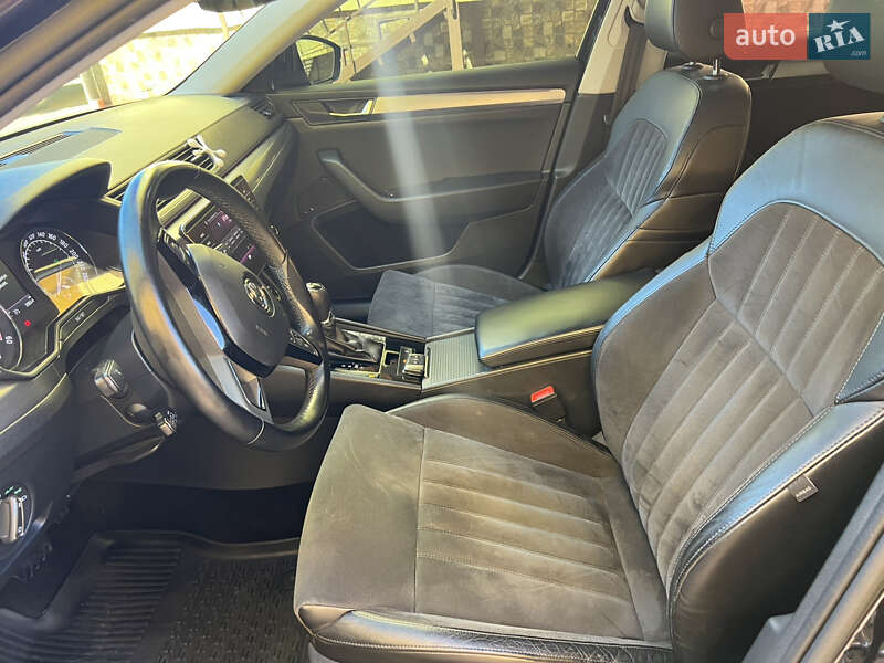 Ліфтбек Skoda Superb 2017 в Дрогобичі