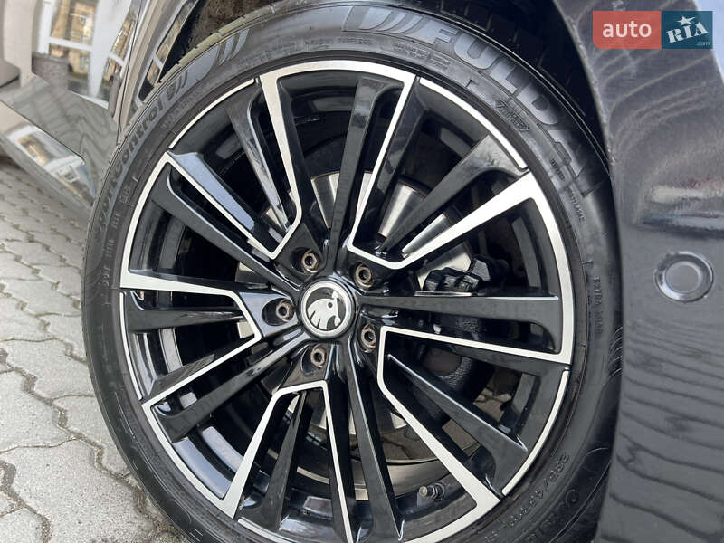 Ліфтбек Skoda Superb 2017 в Дрогобичі