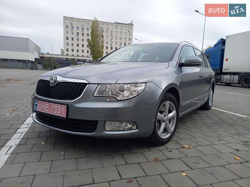Универсал Skoda Superb 2011 в Черкассах фото Универсал Skoda Superb 2011 в Черкассах