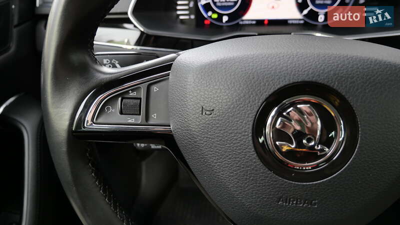 Универсал Skoda Superb 2020 в Львове