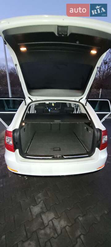 Универсал Skoda Superb 2015 в Львове