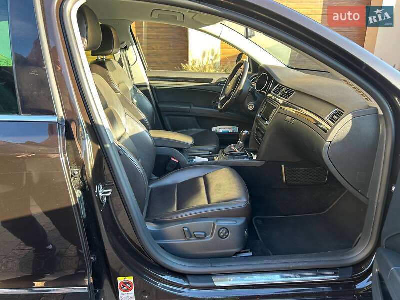 Универсал Skoda Superb 2013 в Киеве