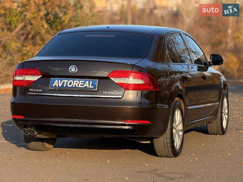 Лифтбек Skoda Superb 2013 в Кривом Роге фото 15 Лифтбек Skoda Superb 2013 в Кривом Роге
