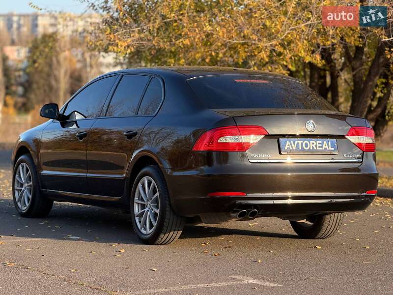 Лифтбек Skoda Superb 2013 в Кривом Роге фото 18 Лифтбек Skoda Superb 2013 в Кривом Роге