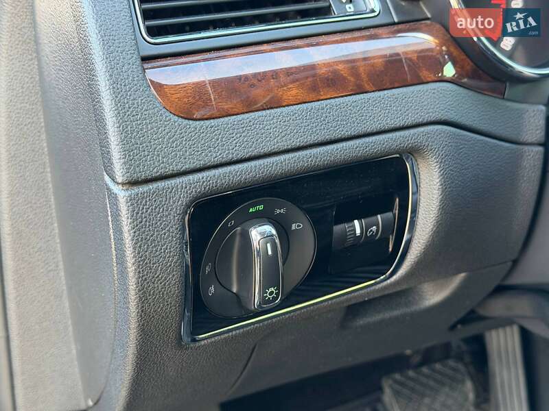 Лифтбек Skoda Superb 2013 в Кривом Роге фото 33 Лифтбек Skoda Superb 2013 в Кривом Роге