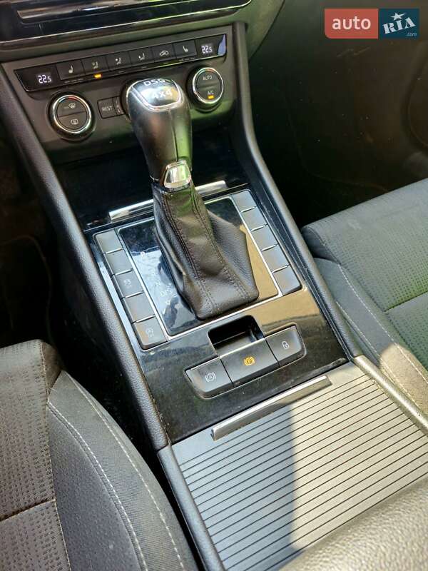 Ліфтбек Skoda Superb 2016 в Києві фото 8 Ліфтбек Skoda Superb 2016 в Києві