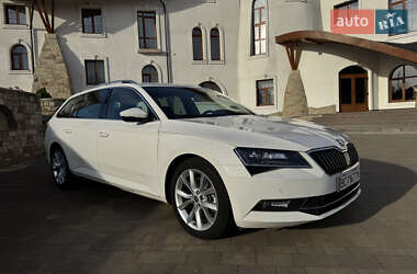Универсал Skoda Superb 2015 в Стрые